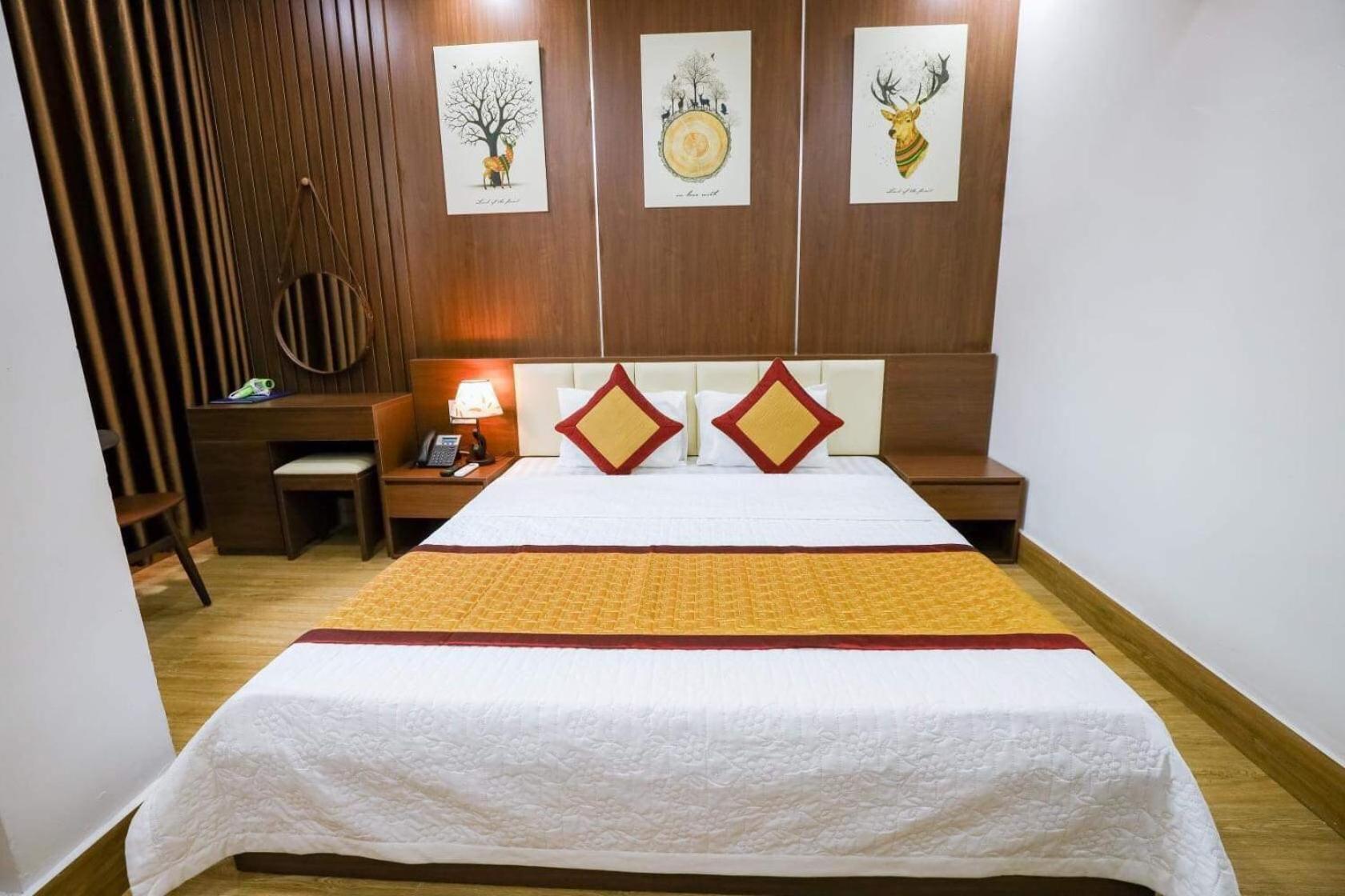 Khach San Kien Ngoc Hotell Dong Khe Sau Exteriör bild